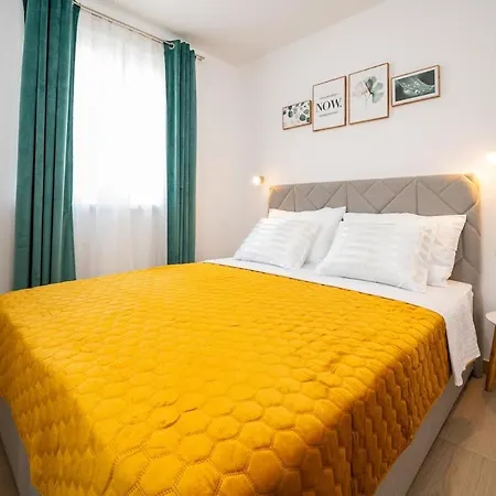 Colorsvibe アパート *